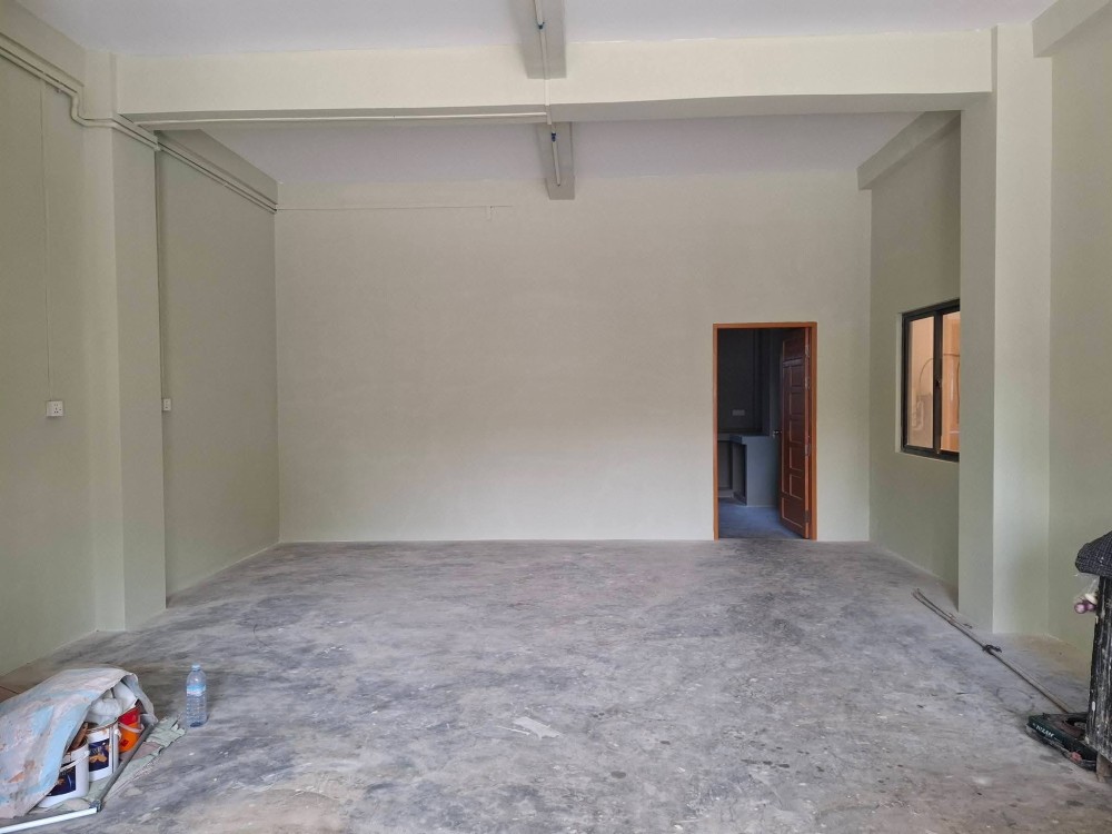 မြေကွက် ၊ ခြံ