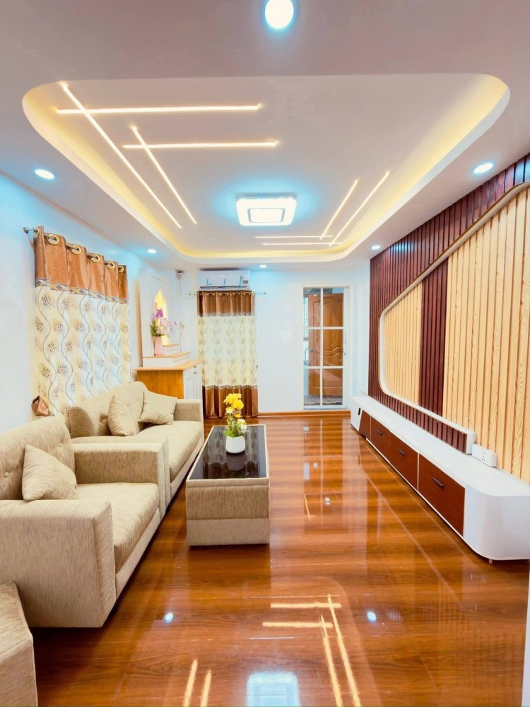 မြေကွက် ၊ ခြံ