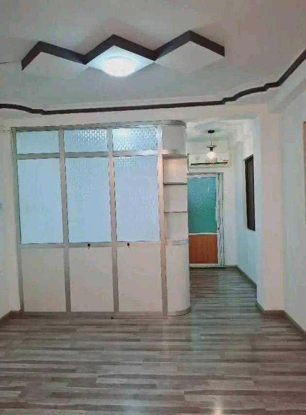 မြေကွက် ၊ ခြံ