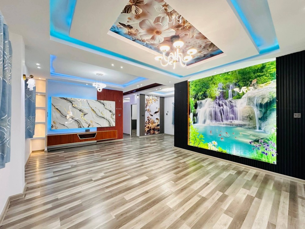 မြေကွက် ၊ ခြံ