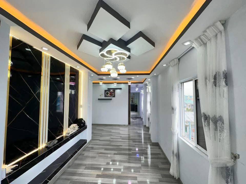 မြေကွက် ၊ ခြံ