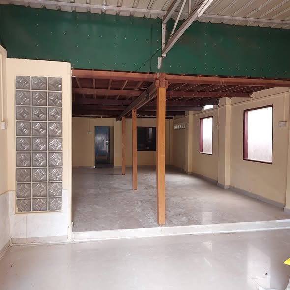 မြေကွက် ၊ ခြံ