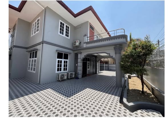 မြေကွက် ၊ ခြံ