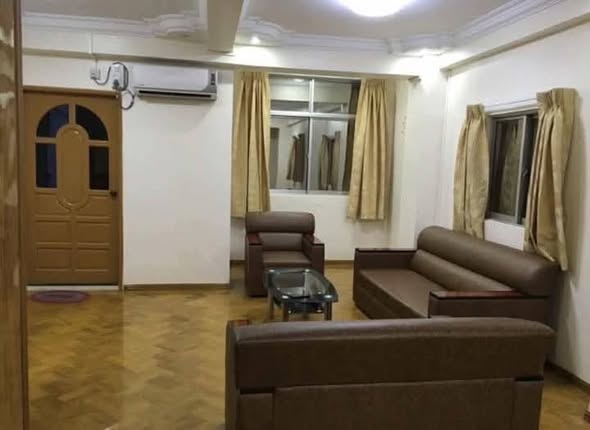 မြေကွက် ၊ ခြံ