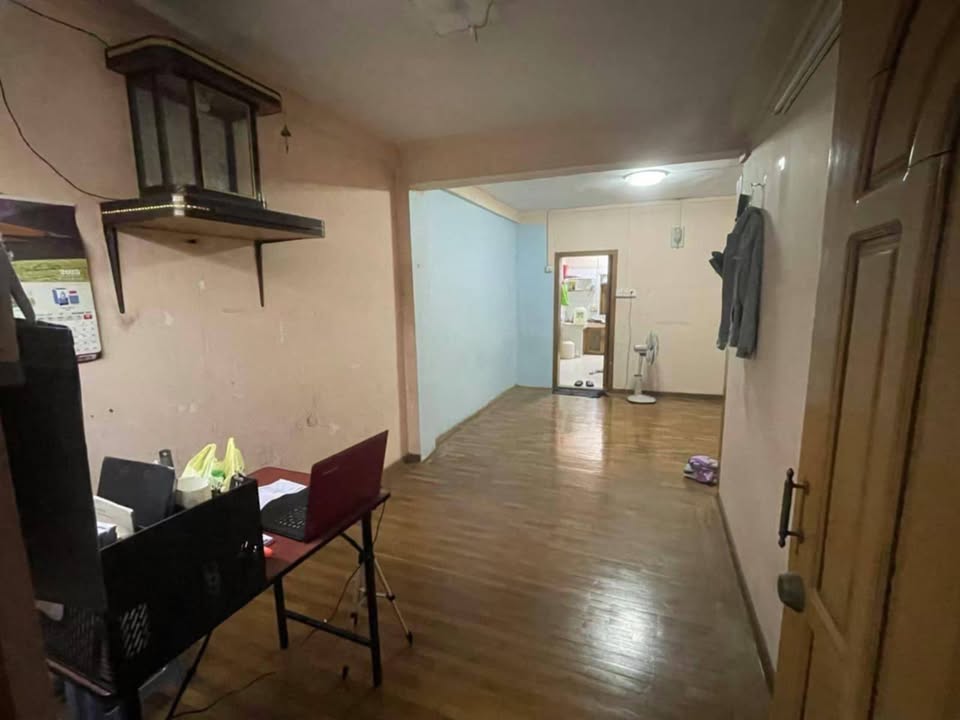 မြေကွက် ၊ ခြံ