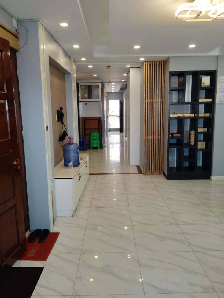 မြေကွက် ၊ ခြံ