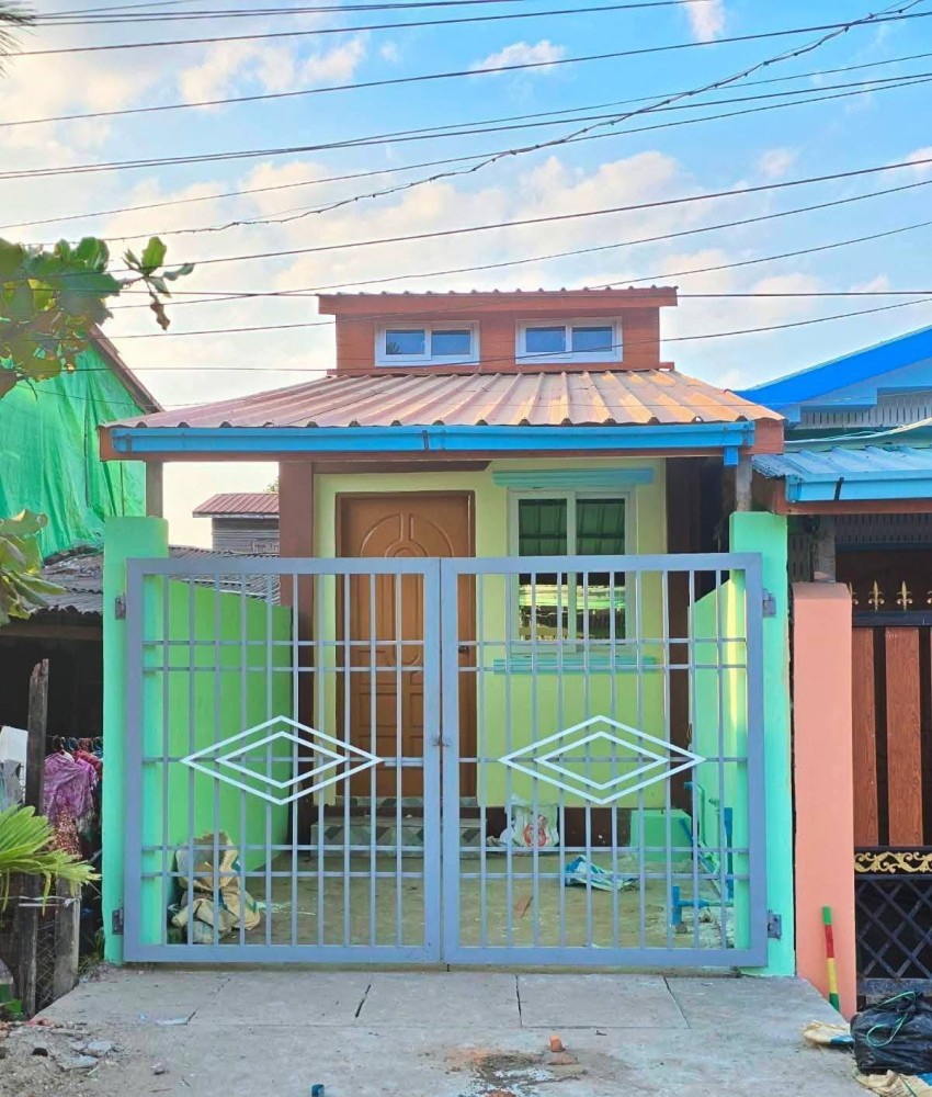 မြေကွက် ၊ ခြံ