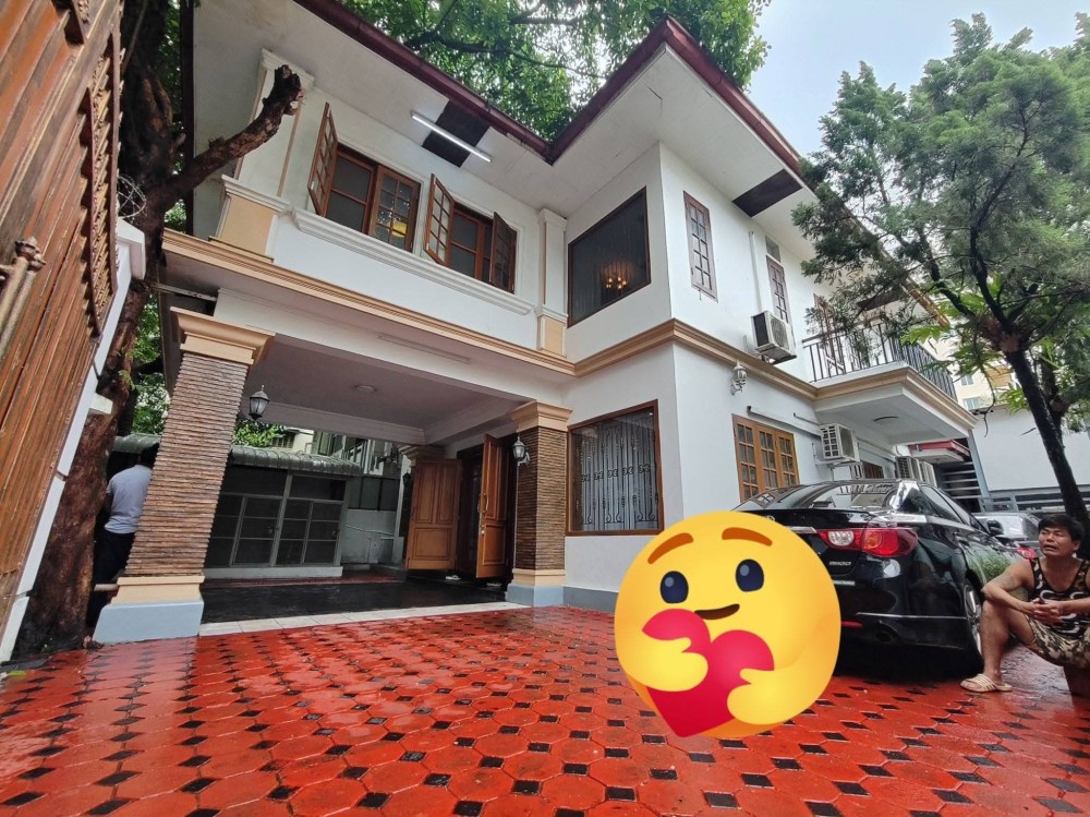 မြေကွက် ၊ ခြံ