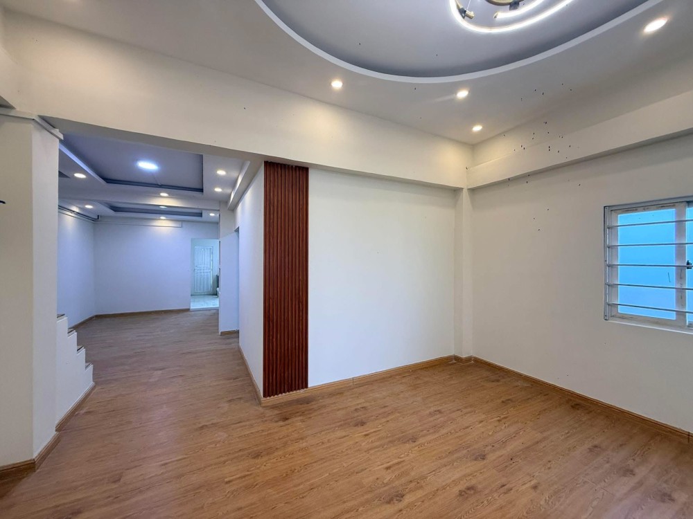 မြေကွက် ၊ ခြံ