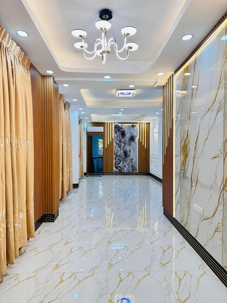 မြေကွက် ၊ ခြံ