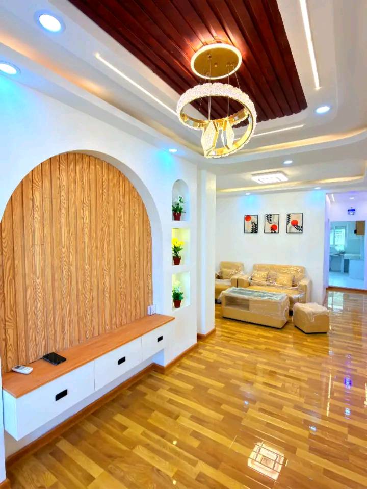 မြေကွက် ၊ ခြံ