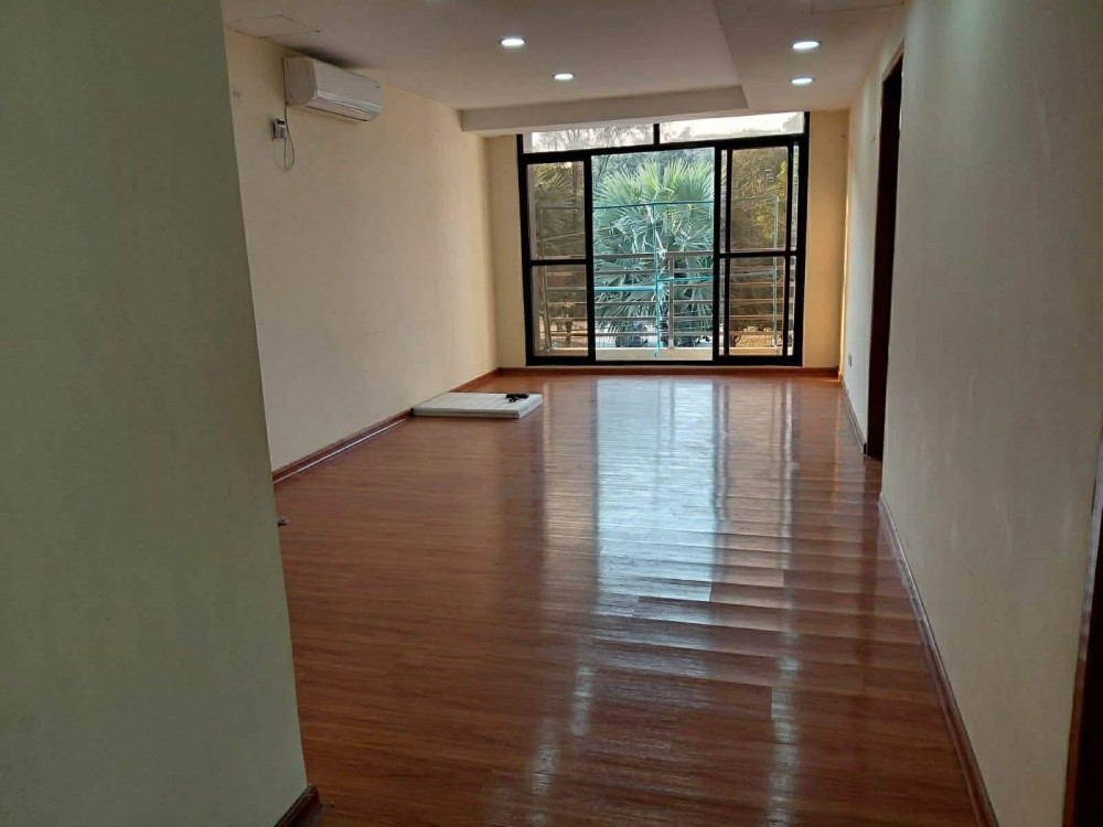 မြေကွက် ၊ ခြံ