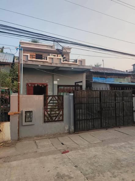 မြေကွက် ၊ ခြံ