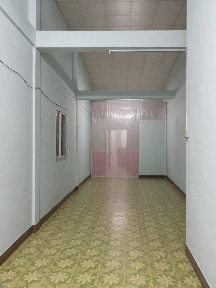 မြေကွက် ၊ ခြံ