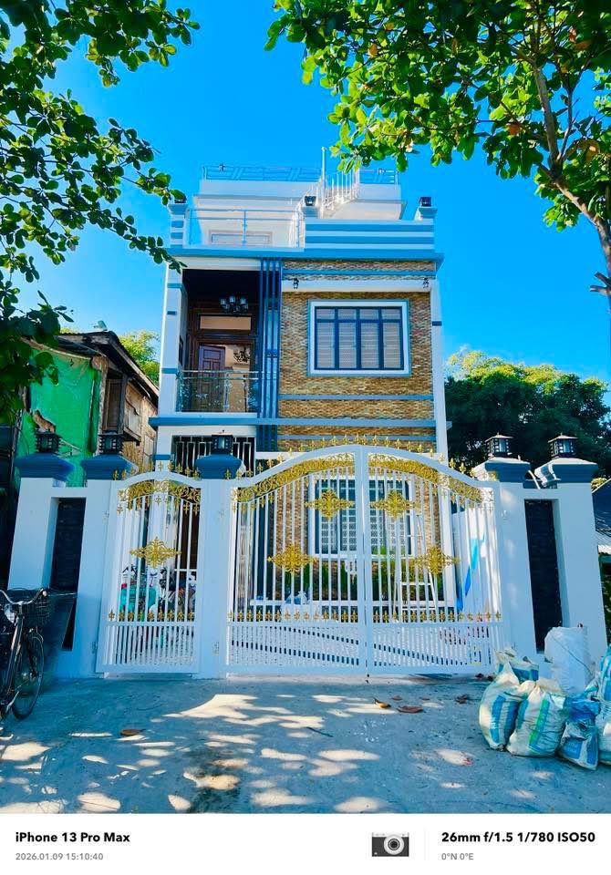 မြေကွက် ၊ ခြံ