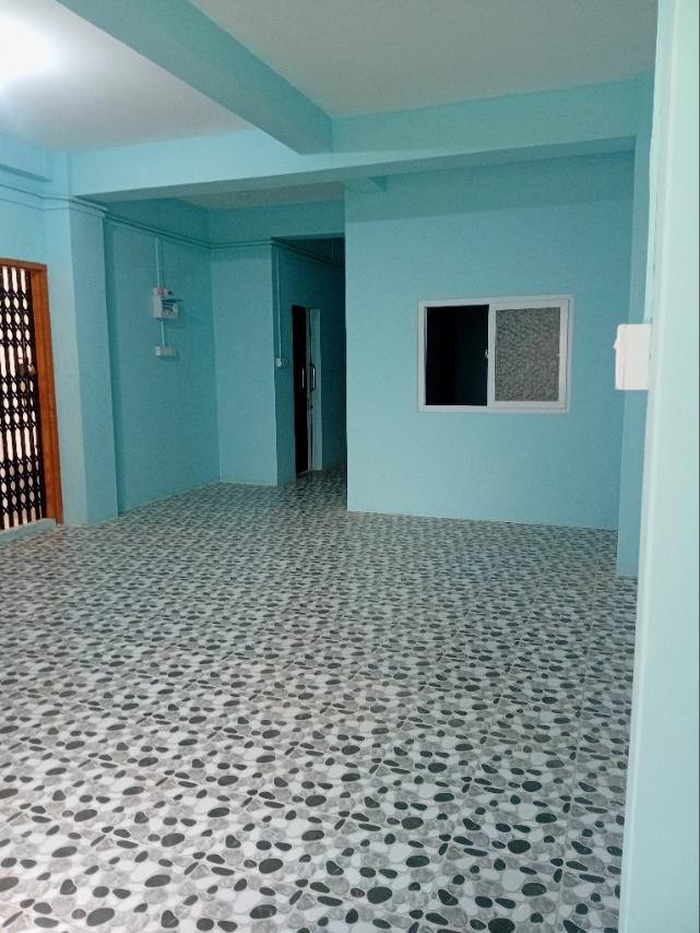 မြေကွက် ၊ ခြံ