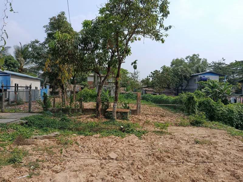 မြေကွက် ၊ ခြံ